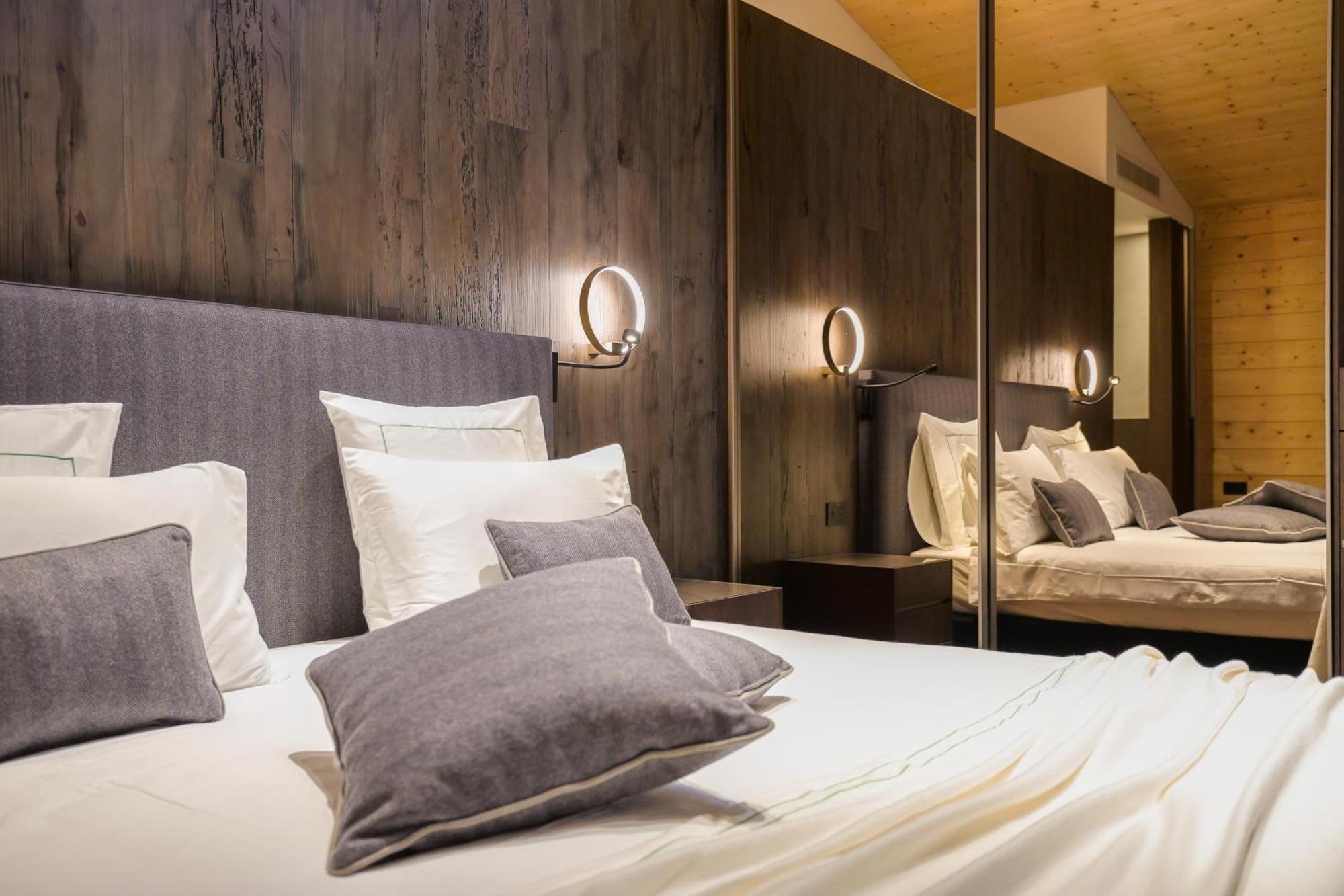 Отель Collina Luxury Relais Клузоне Экстерьер фото